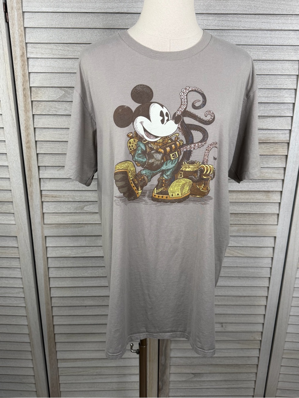 DISNEY PARKS 20,000 Leagues Under the Sea Mickey Mouse LTD Release T-Shirt-XL
